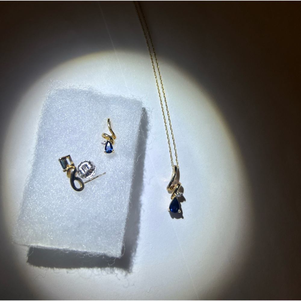 Real sapphire and diamond necklace 18” and matching earring set 10k yellow gold